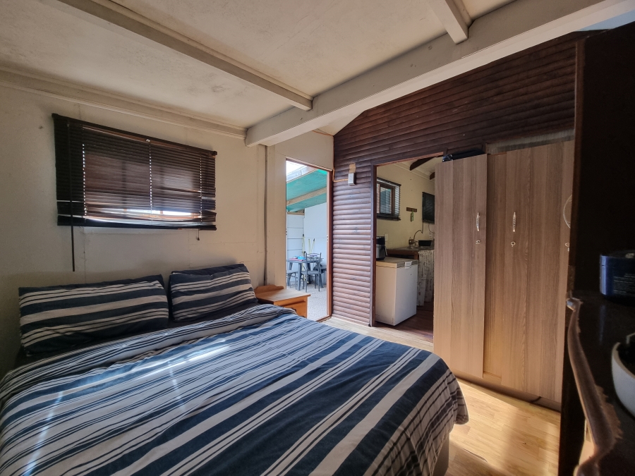 6 Bedroom Property for Sale in Dana Bay Western Cape